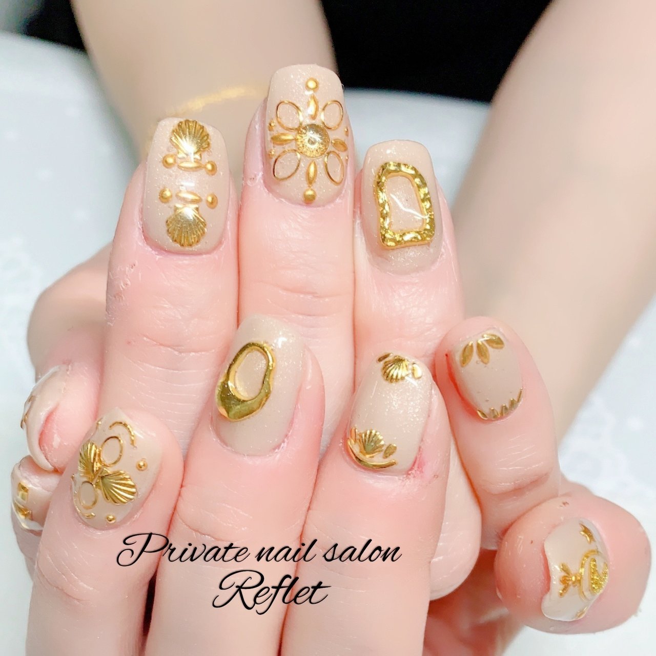 夏 オールシーズン ハンド アンティーク デコ Reflet Nail ルフレ のネイルデザイン No ネイルブック