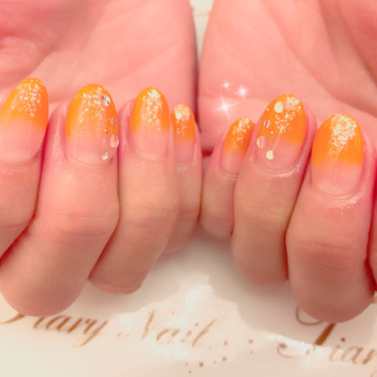 夏 ハンド グラデーション ミディアム オレンジ Mikiのネイルデザイン No ネイルブック