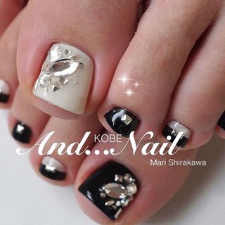 人気順 秋 モノトーン フットジェルのネイルデザイン ネイルブック