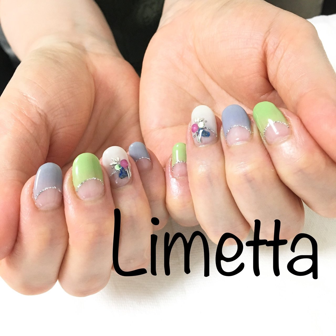 夏 ハンド フレンチ ビジュー ショート Limetta0214のネイルデザイン No ネイルブック