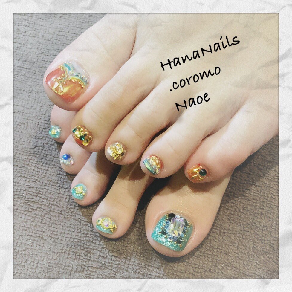 夏 オールシーズン フット ラメ デコ Hananails Coromoのネイルデザイン No ネイルブック