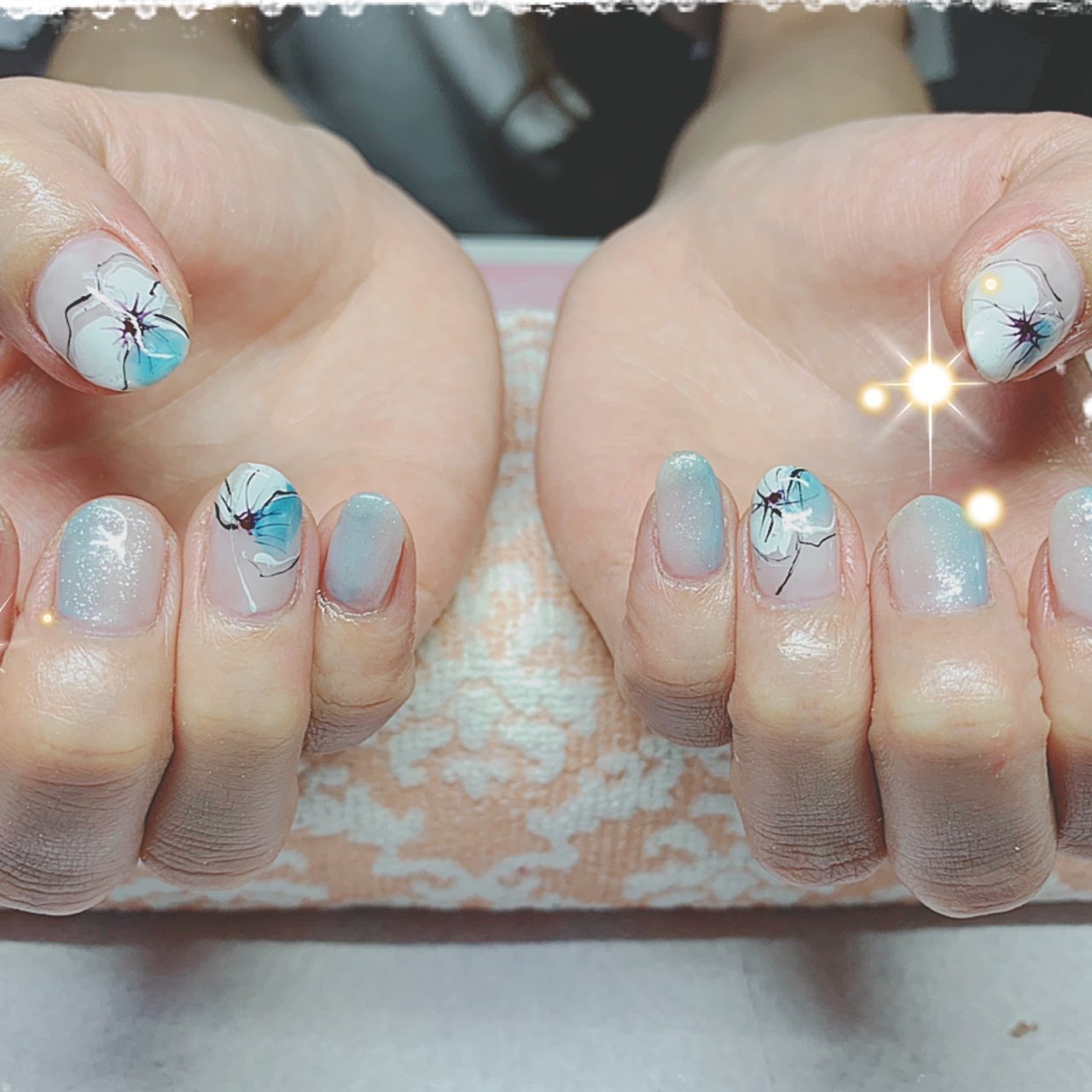 夏 ハンド フラワー 水色 ジェル Nail Eye Petit Houseのネイルデザイン No ネイルブック