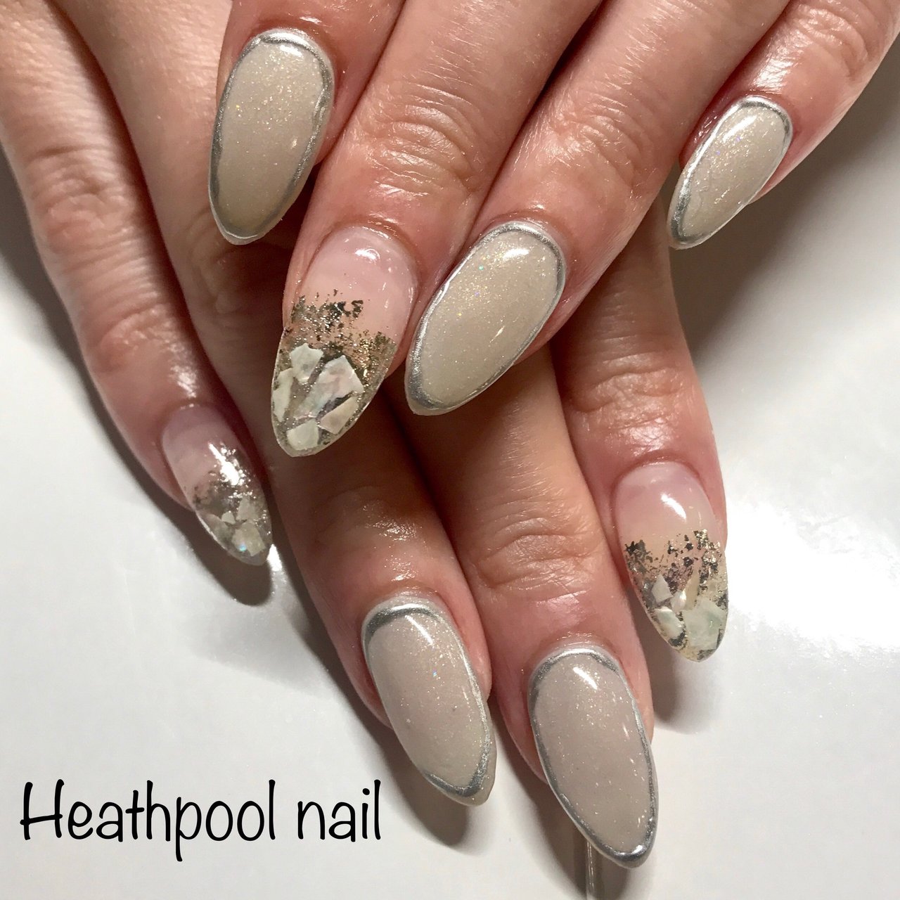 ハンド シェル ホイル グレー メタリック Heathpoolnailのネイルデザイン No ネイルブック