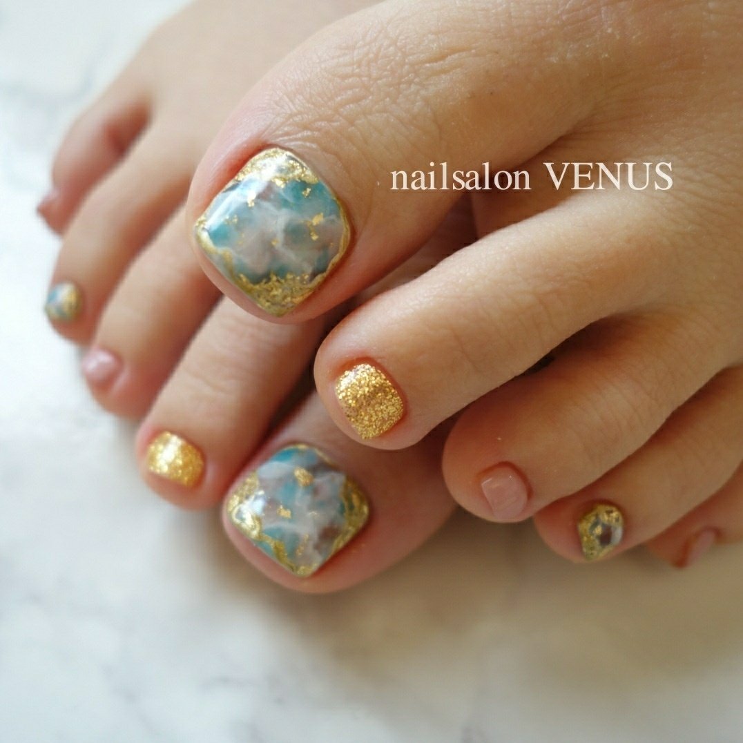 オールシーズン 海 リゾート フット ラメ Nailsalon Venusのネイルデザイン No ネイルブック