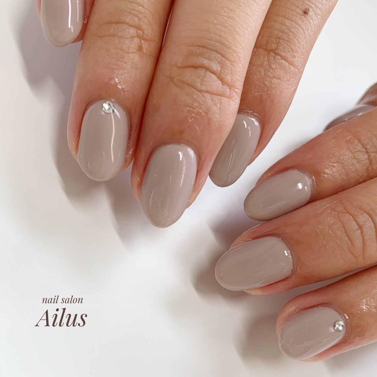 オールシーズン ハンド シンプル ワンカラー グレージュ Nail Salon Ailusのネイルデザイン No 4474747 ネイルブック