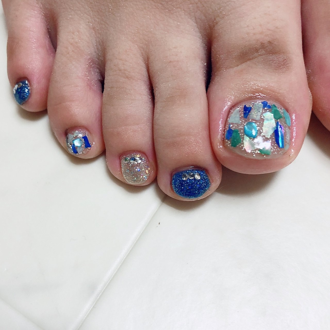 夏 海 リゾート 浴衣 フット Crystal R Nail Salon のネイルデザイン No 4487710 ネイルブック