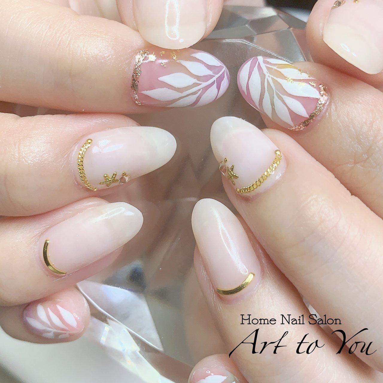 夏 ハンド シンプル ミディアム ホワイト Homenailsalon Arttoyou のネイルデザイン No ネイルブック