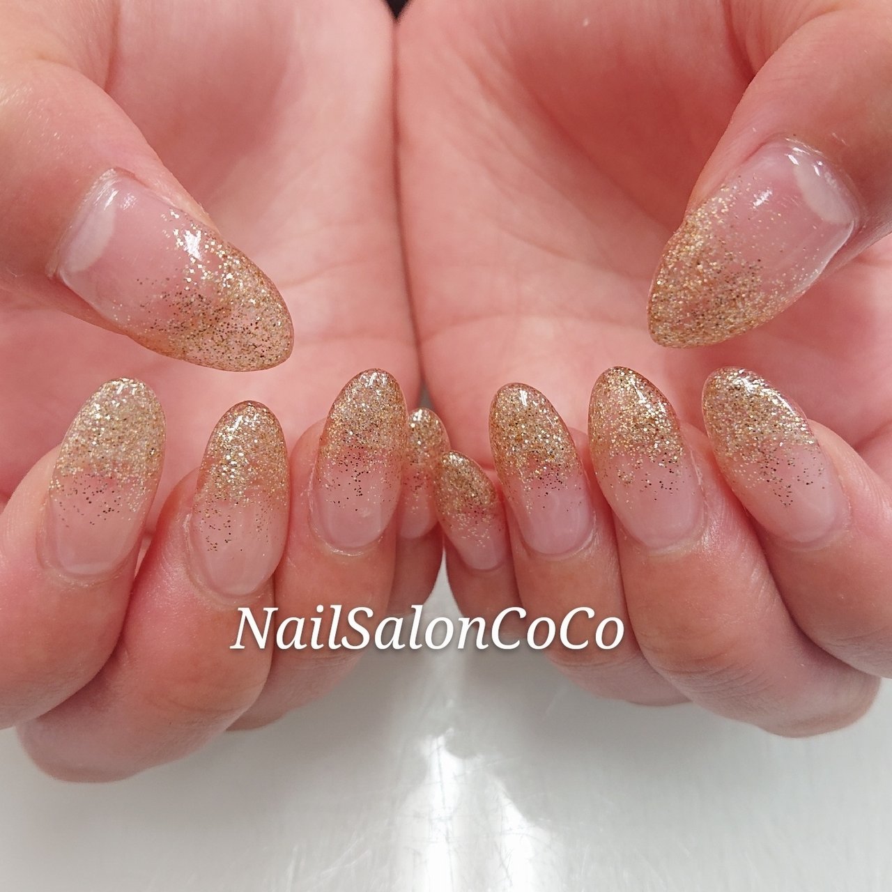 夏 ハンド シンプル グラデーション ラメ Nailsaloncocoのネイル