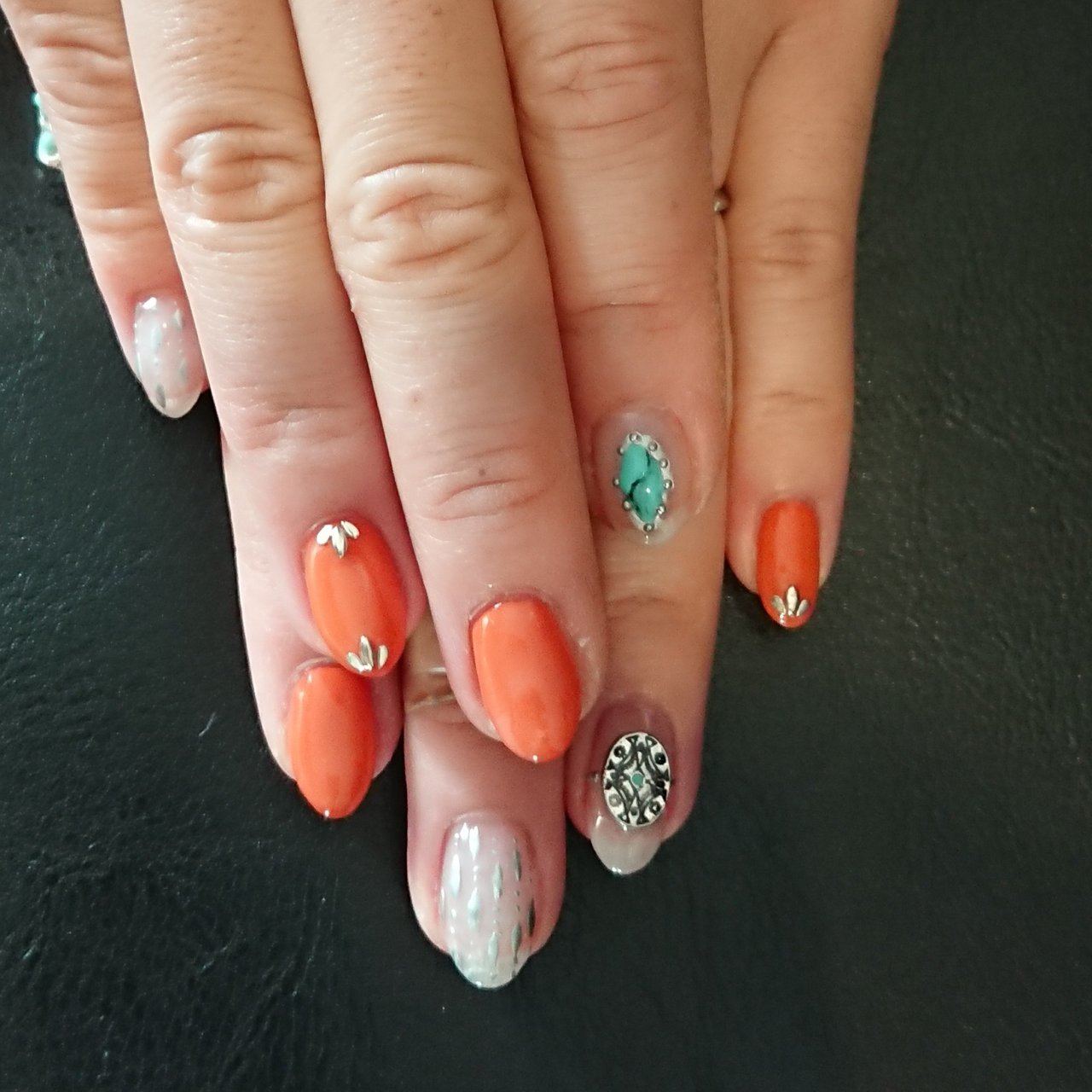 夏 ハンド オレンジ 水色 Aosoranailのネイルデザイン No ネイルブック