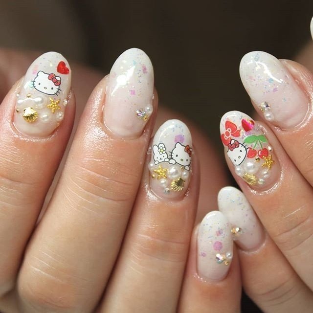 夏 オールシーズン グラデーション ホログラム シェル Nail Rossoのネイルデザイン No ネイルブック