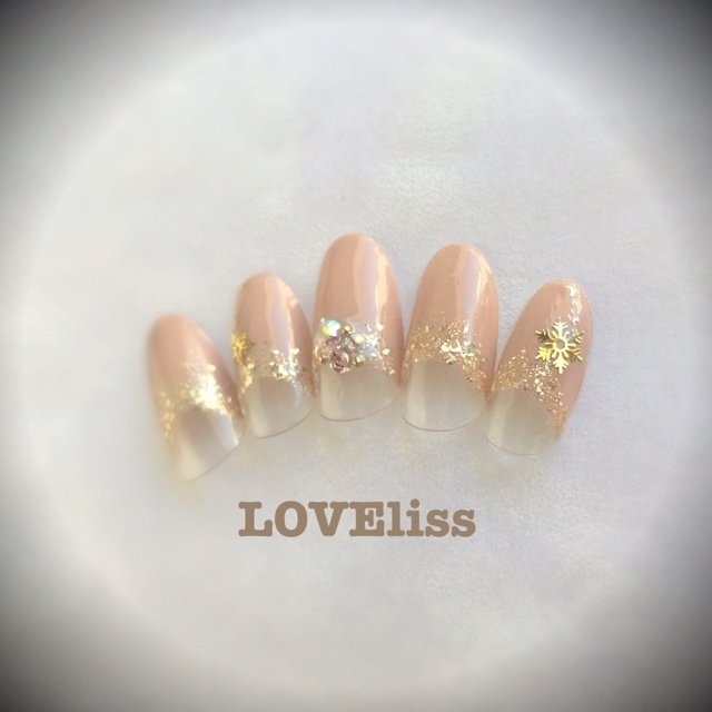 Loveliss ラヴリス 逗子のネイルサロン ネイルブック