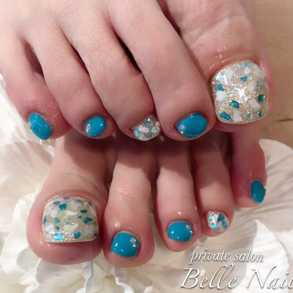 春 夏 フット ラメ ワンカラー Belle Nail Akiのネイルデザイン No ネイルブック