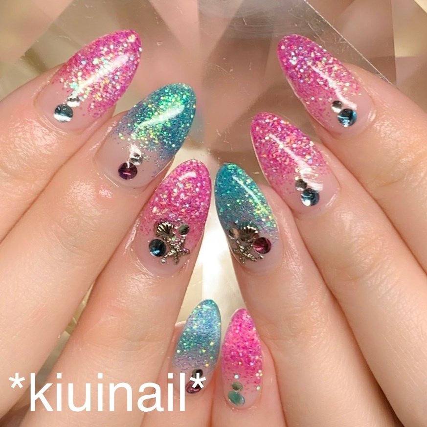 夏 ハンド グラデーション ラメ ロング Kiuinailのネイルデザイン No 4511809 ネイルブック