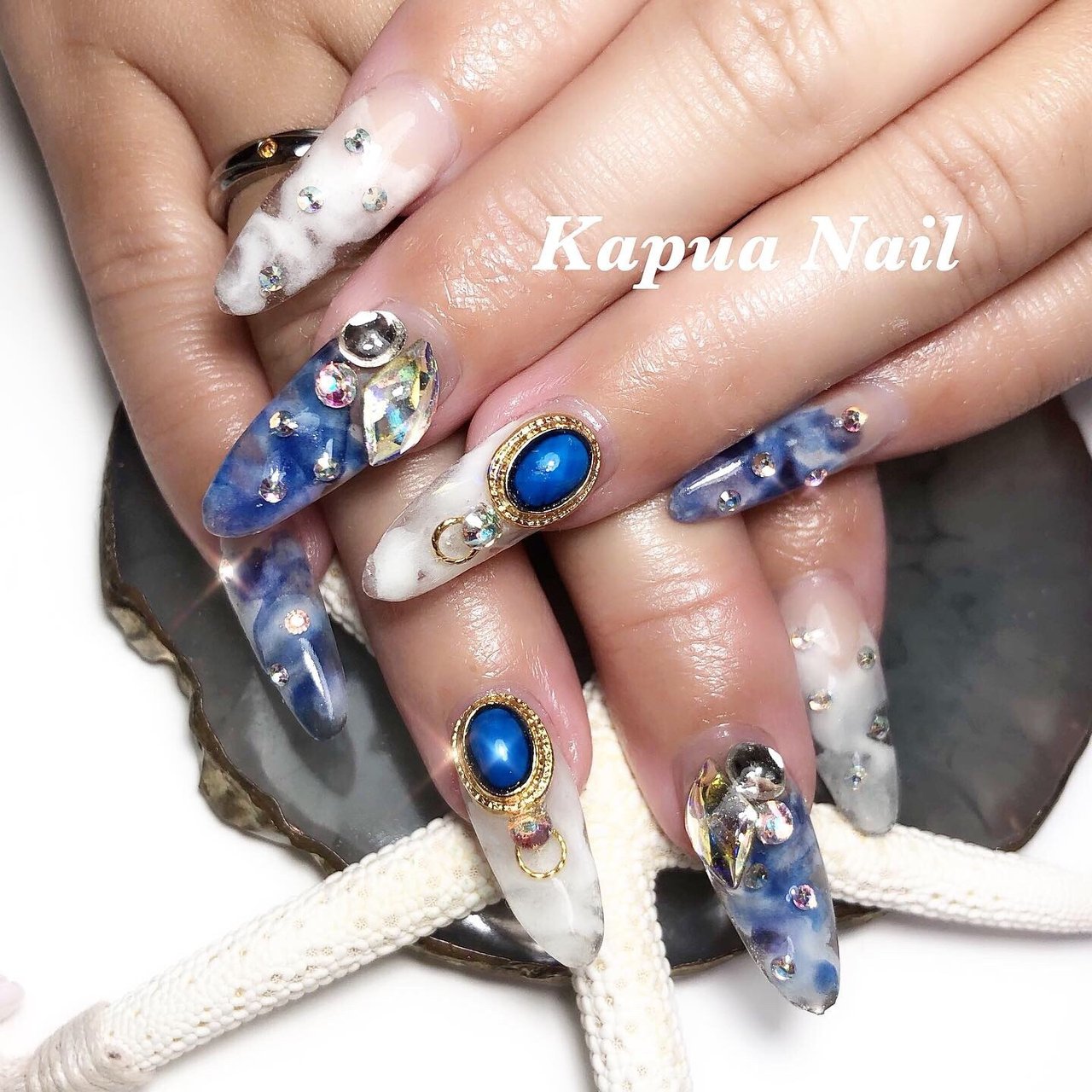 夏 オールシーズン グラデーション ビジュー ステンドグラス Kapua Nailのネイルデザイン No ネイルブック