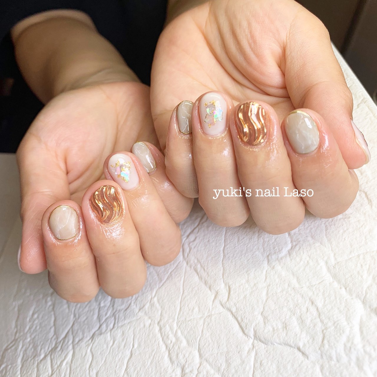 春 夏 オールシーズン ハンド シェル Yuk S Nail Lasoのネイル