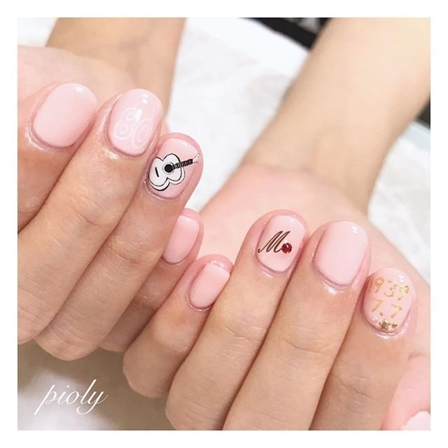 オールシーズン ライブ ハンド ワンカラー キャラクター Nail Salon Pioly ピオリー のネイルデザイン No 4521178 ネイルブック