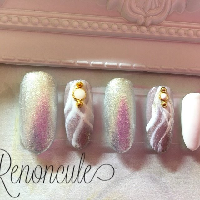 ハンド グラデーション ミディアム ホワイト グレージュ Nail Renonculeのネイルデザイン No ネイルブック