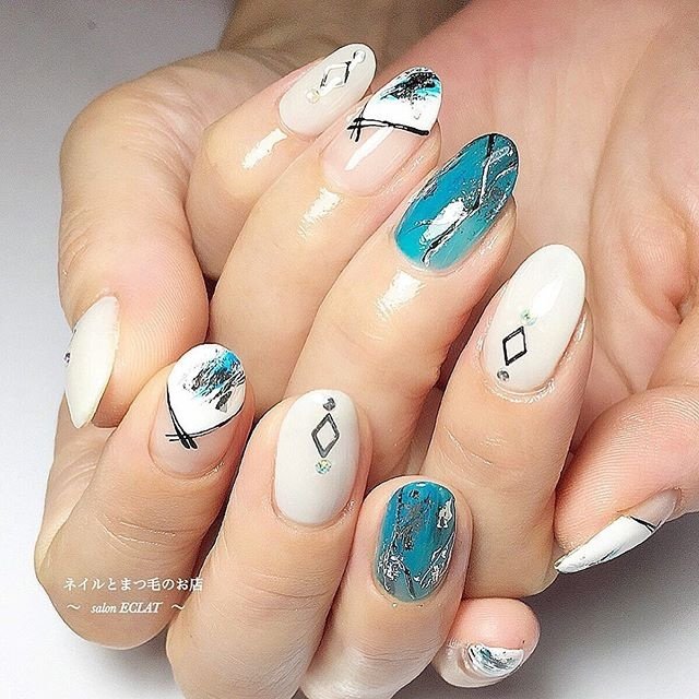 夏 女子会 ハンド 変形フレンチ ワンカラー Mikaのネイルデザイン No ネイルブック