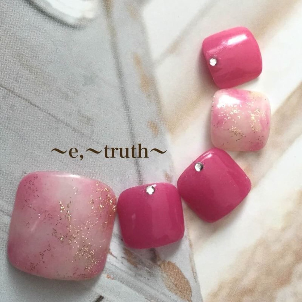 オールシーズン フット ワンカラー タイダイ ピンク Nail Studio E Truth のネイルデザイン No ネイル ブック