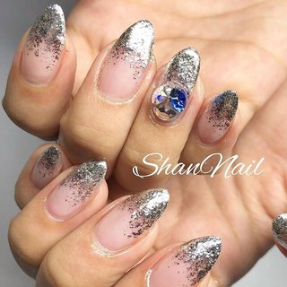 #ラメグラデーション .
.
#ビジューネイル#スワロスキー#京都市南区#西大路ネイル#自宅ネイルサロン#プライベートネイルサロン#shannail#キラキラネイル#京都ネイルサロン#京都ネイリスト#ネイルブックからご予約可能です#お気軽にお問い合わせ下さい #オールシーズン #ブライダル #パーティー #デート #ハンド #グラデーション #ビジュー #お客様 #シャンネイル #ネイルブック