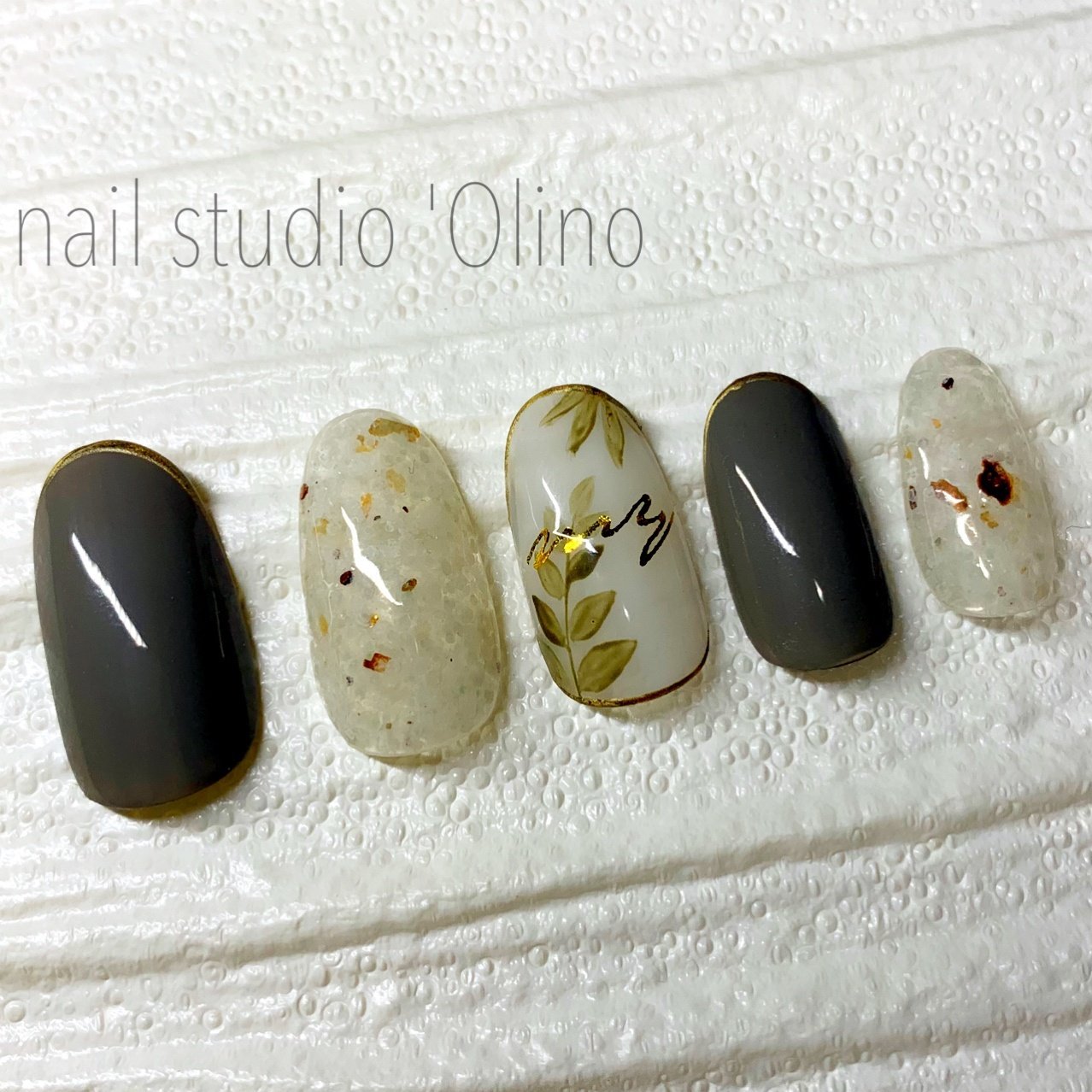 秋 女子会 ハンド ボタニカル ミディアム Nail Studio Olinoのネイルデザイン No ネイルブック