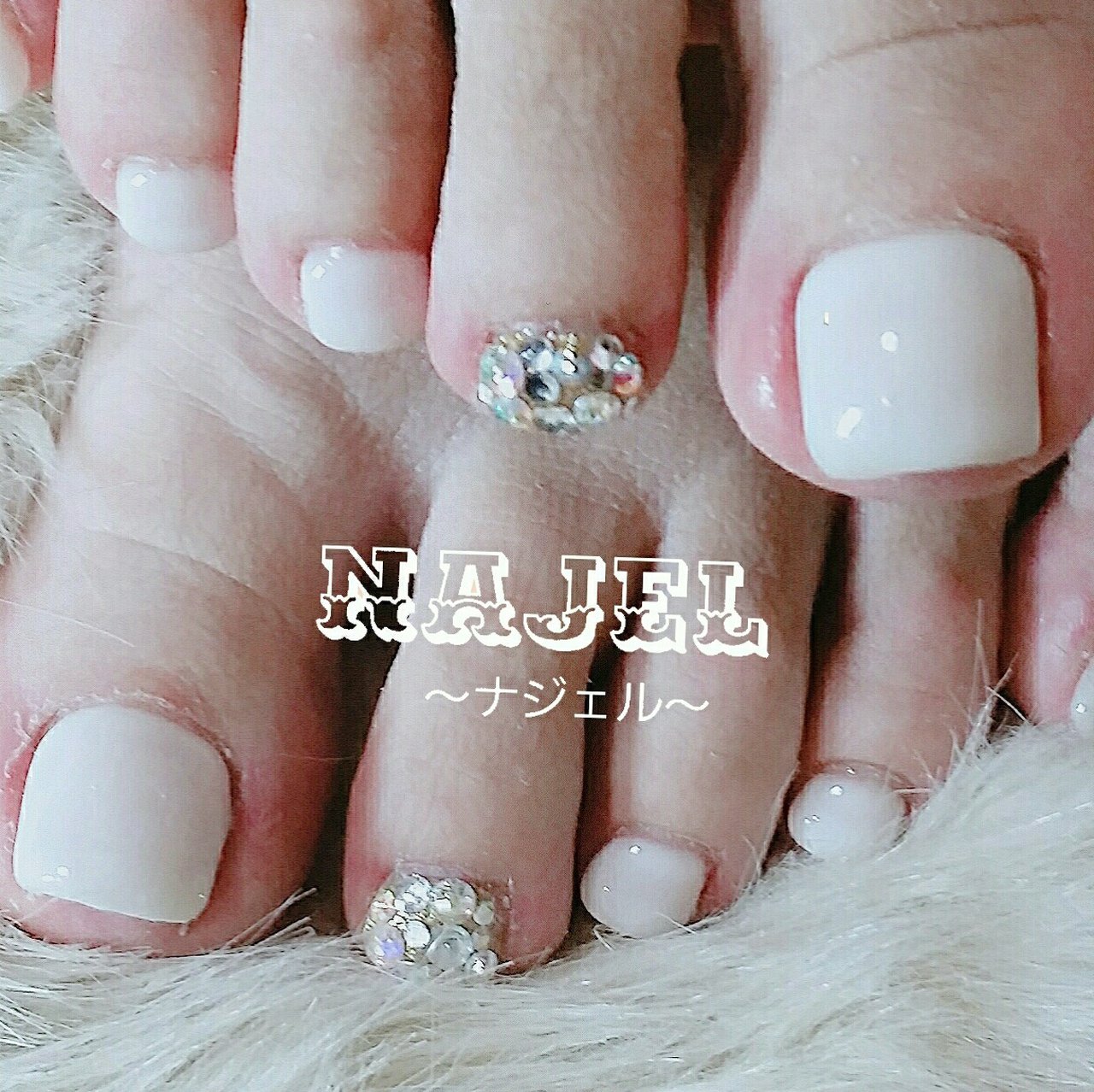 夏 オールシーズン オフィス ブライダル フット 新井 千穂 Najel のネイルデザイン No ネイルブック