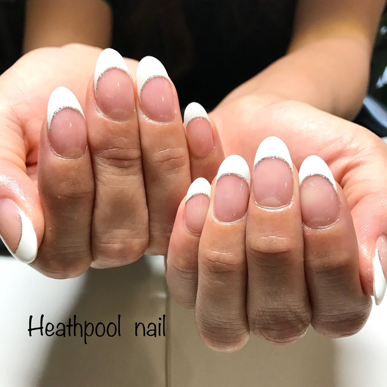 ハンド フレンチ ホワイト シルバー ジェル Heathpoolnailのネイルデザイン No ネイルブック