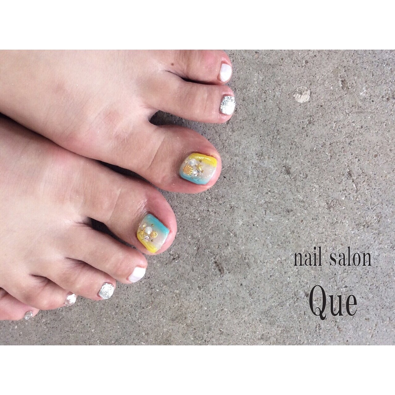 夏 フット グラデーション ホワイト イエロー Nailsalonqueのネイルデザイン No 4546590 ネイルブック