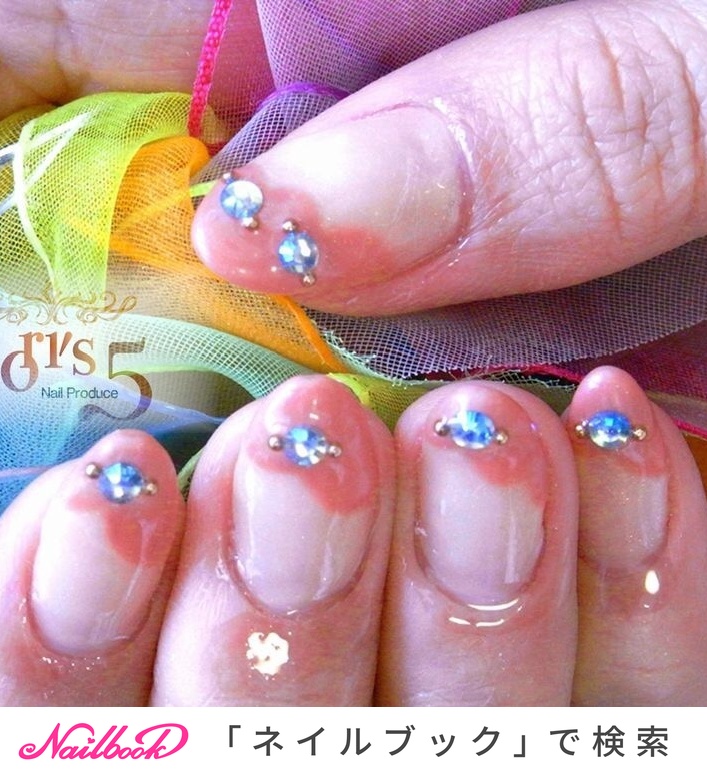 アーチフレンチのネイルデザイン｜ネイルブック