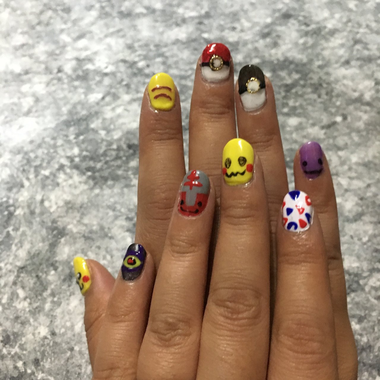 オールシーズン ハンド キャラクター ミディアム ジェル としもん のネイルデザイン No ネイルブック