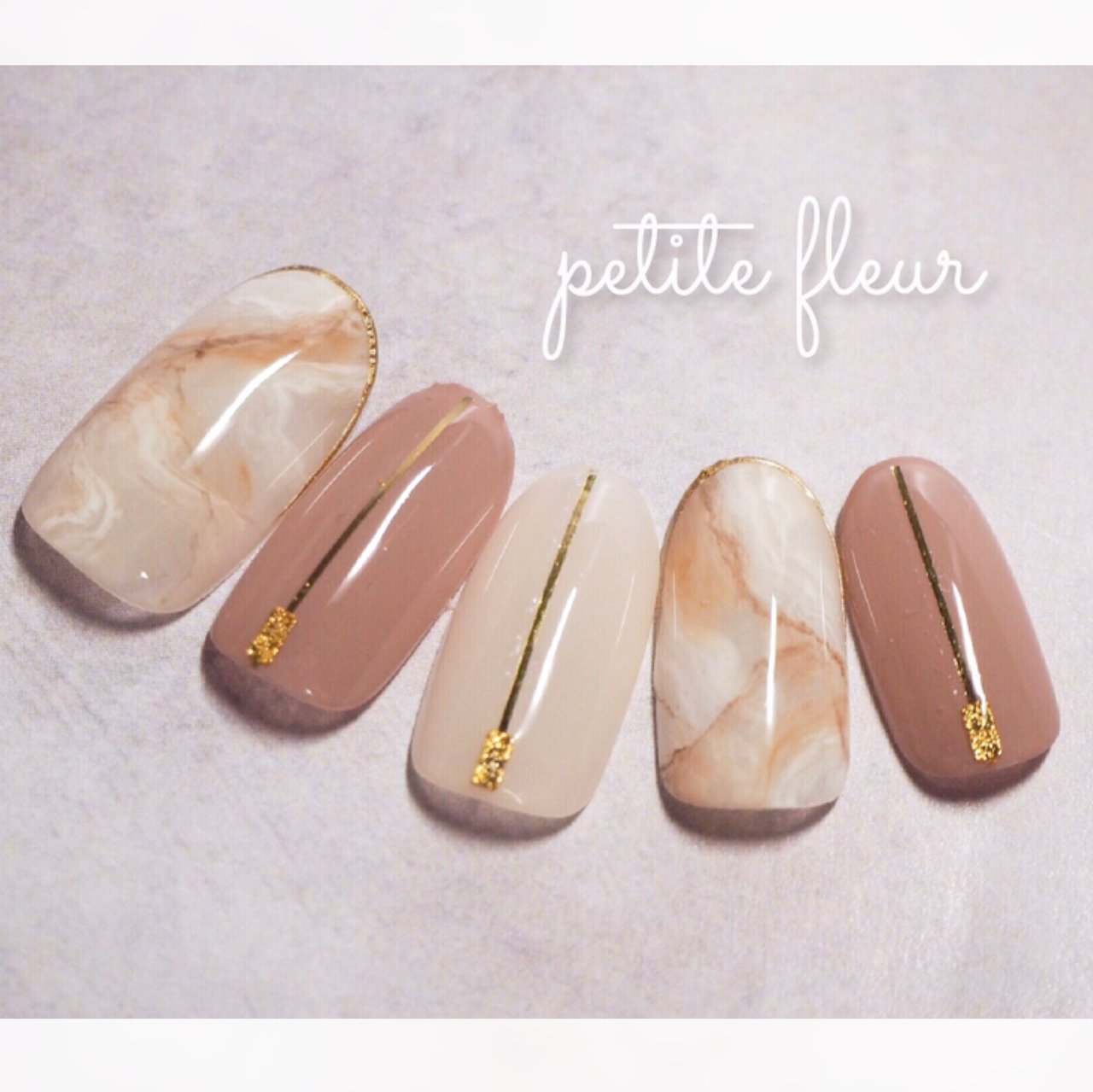 petite fleur様 ネイル参考画像 回せる