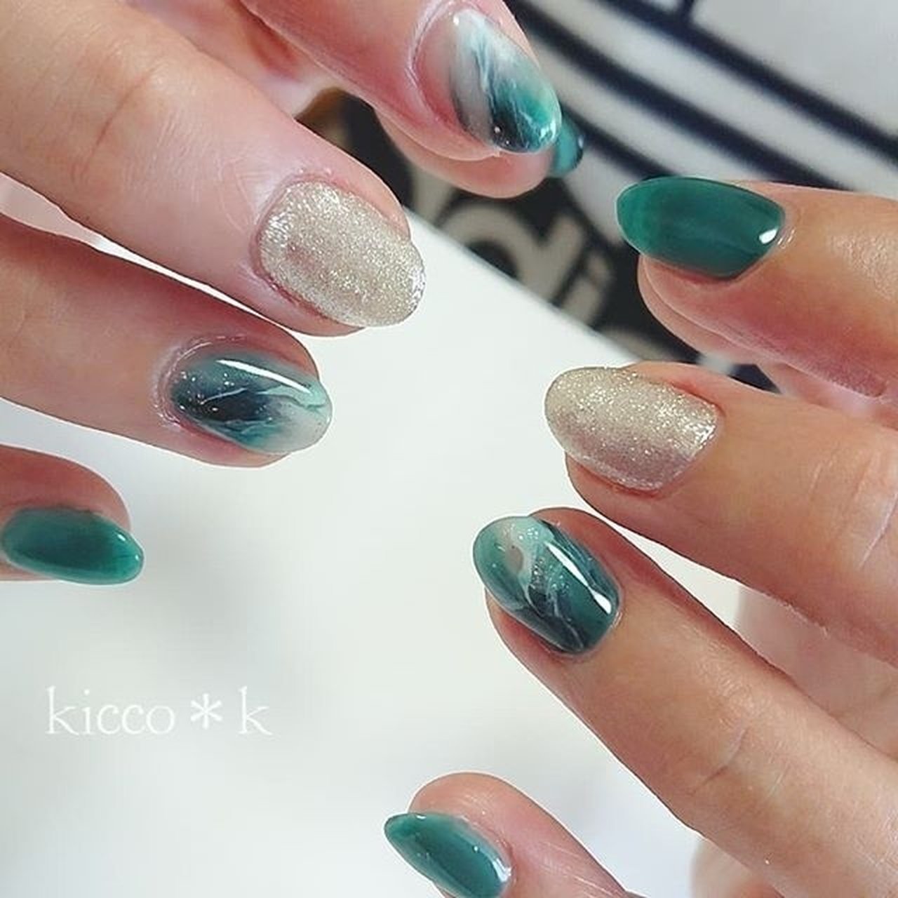 夏 リゾート ハンド ニュアンス マーブル 𝑘𝑖𝑐𝑐𝑜 𝑘 𝑛𝑎𝑖𝑙のネイルデザイン No ネイルブック