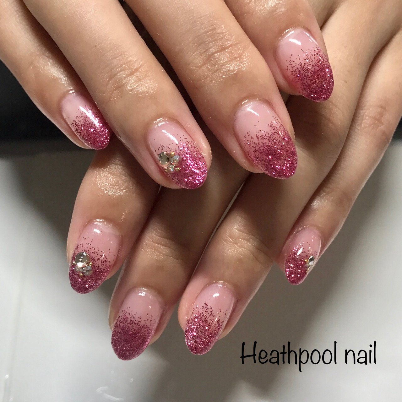 ハンド グラデーション ピンク ジェル Heathpoolnailのネイルデザイン No ネイルブック