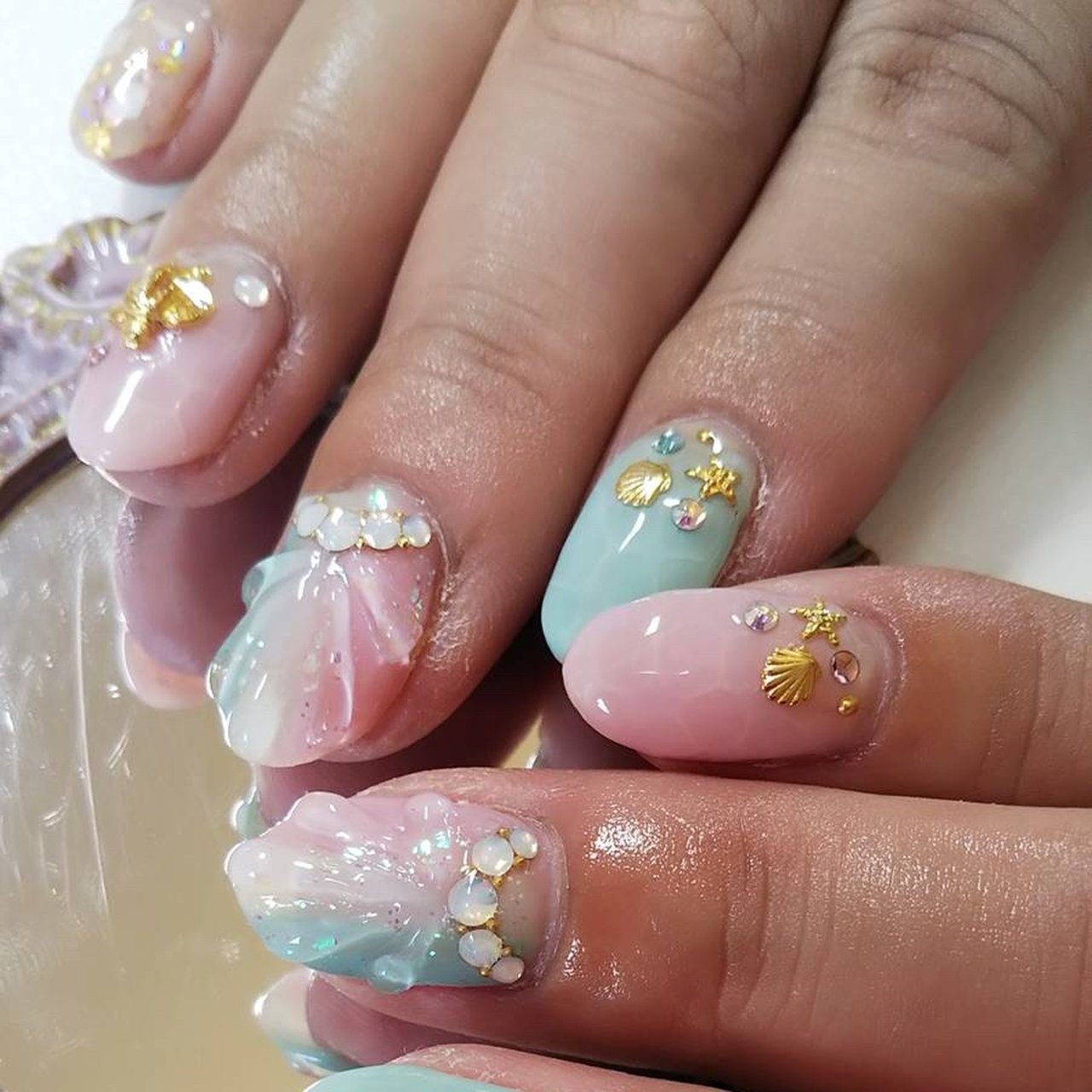 夏 旅行 海 リゾート ハンド ゆりなのネイルデザイン No ネイルブック