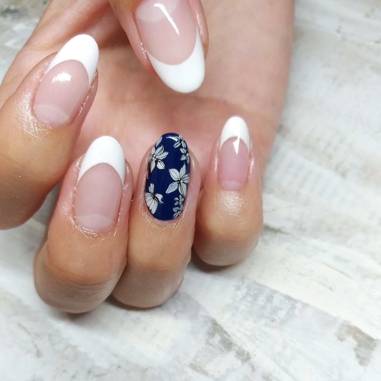 秋 冬 オールシーズン ハンド シンプル Neige Nailgalerieのネイルデザイン No ネイルブック