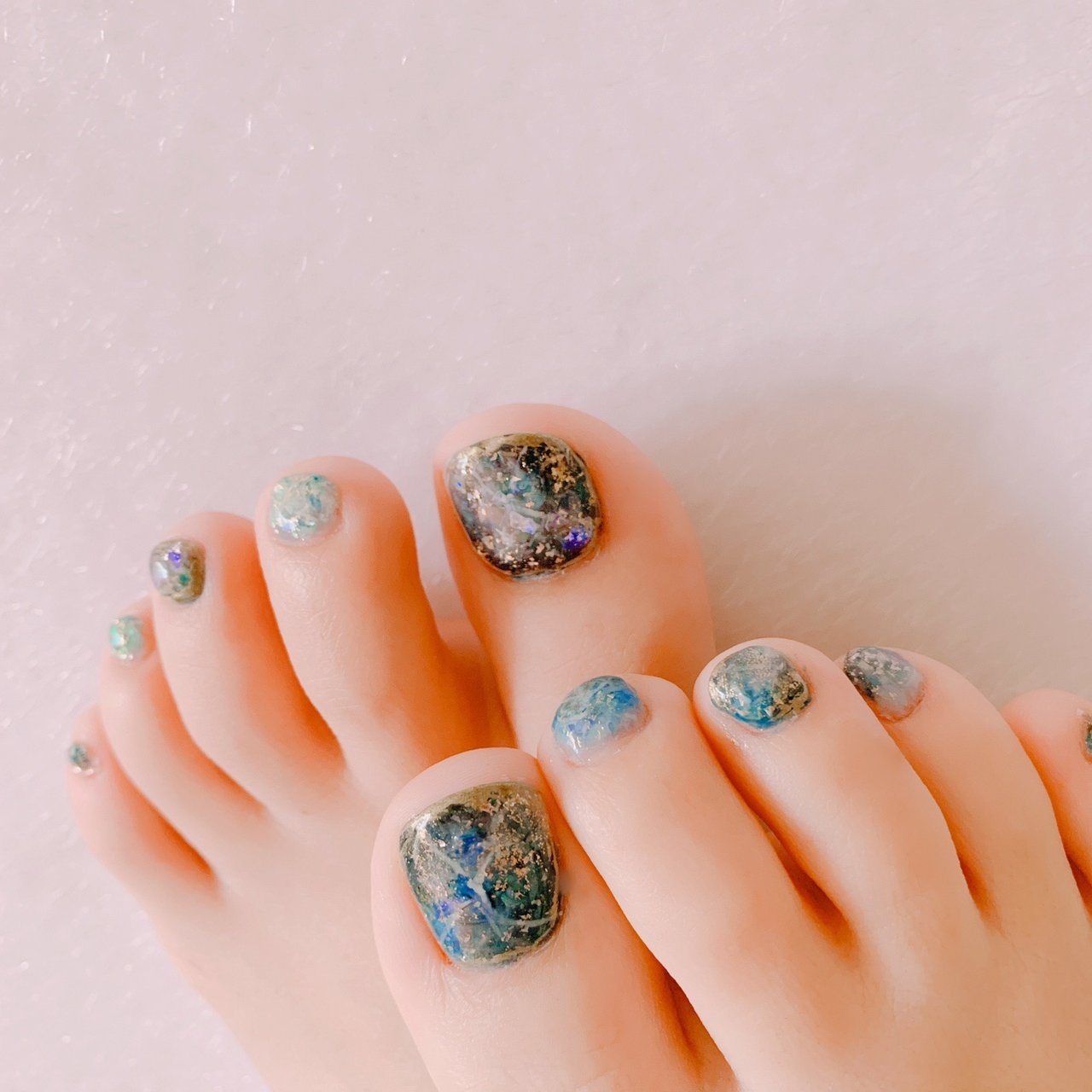 夏 海 リゾート フット ホログラム Ris Selfのネイルデザイン No ネイルブック