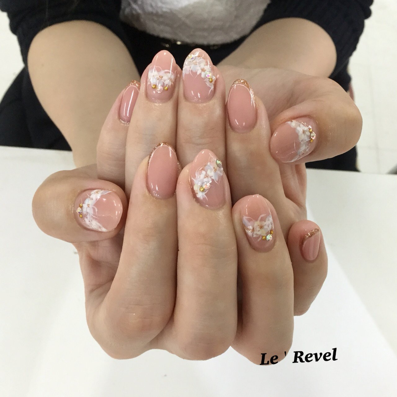 オールシーズン ブライダル デート 女子会 ハンド Ramble Nailのネイルデザイン No ネイルブック