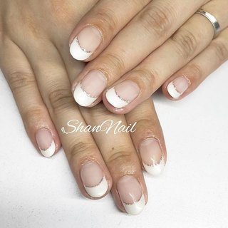 #白フレンチネイル💅 .
王道の白フレンチネイル✨✨
少しパールの入った白でフレンチしました✨上品で綺麗✨✨
.
#ラメライン
#京都ネイルサロン
#京都ネイリスト
#shannail
#京都市南区
#西大路ネイル
#東寺ネイル
#自宅ネイルサロン
#プライベートネイルサロン
#ネイルブックからご予約可能です
#お気軽にお問い合わせ下さい #オールシーズン #成人式 #卒業式 #入学式 #ハンド #フレンチ #お客様 #シャンネイル #ネイルブック