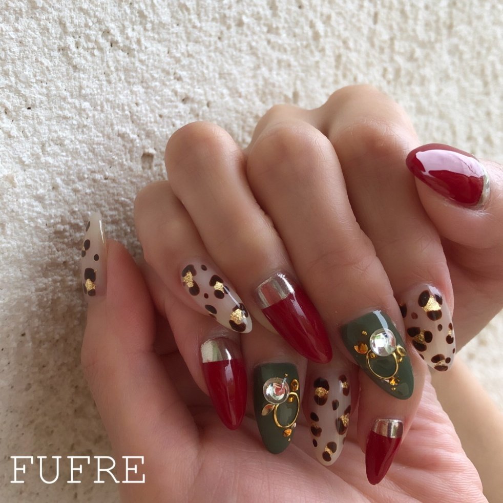 レッド グリーン ゴールド Nail Salon Fufreのネイルデザイン No 4590223 ネイルブック