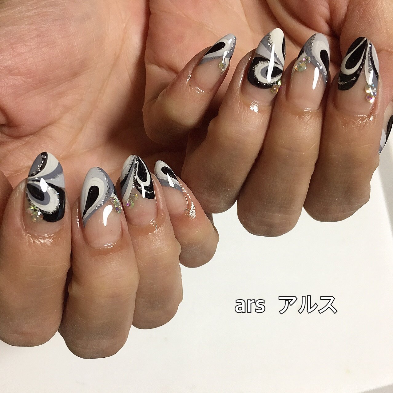 秋 ハンド プッチ ロング モノトーン 中山美香のネイルデザイン No ネイルブック