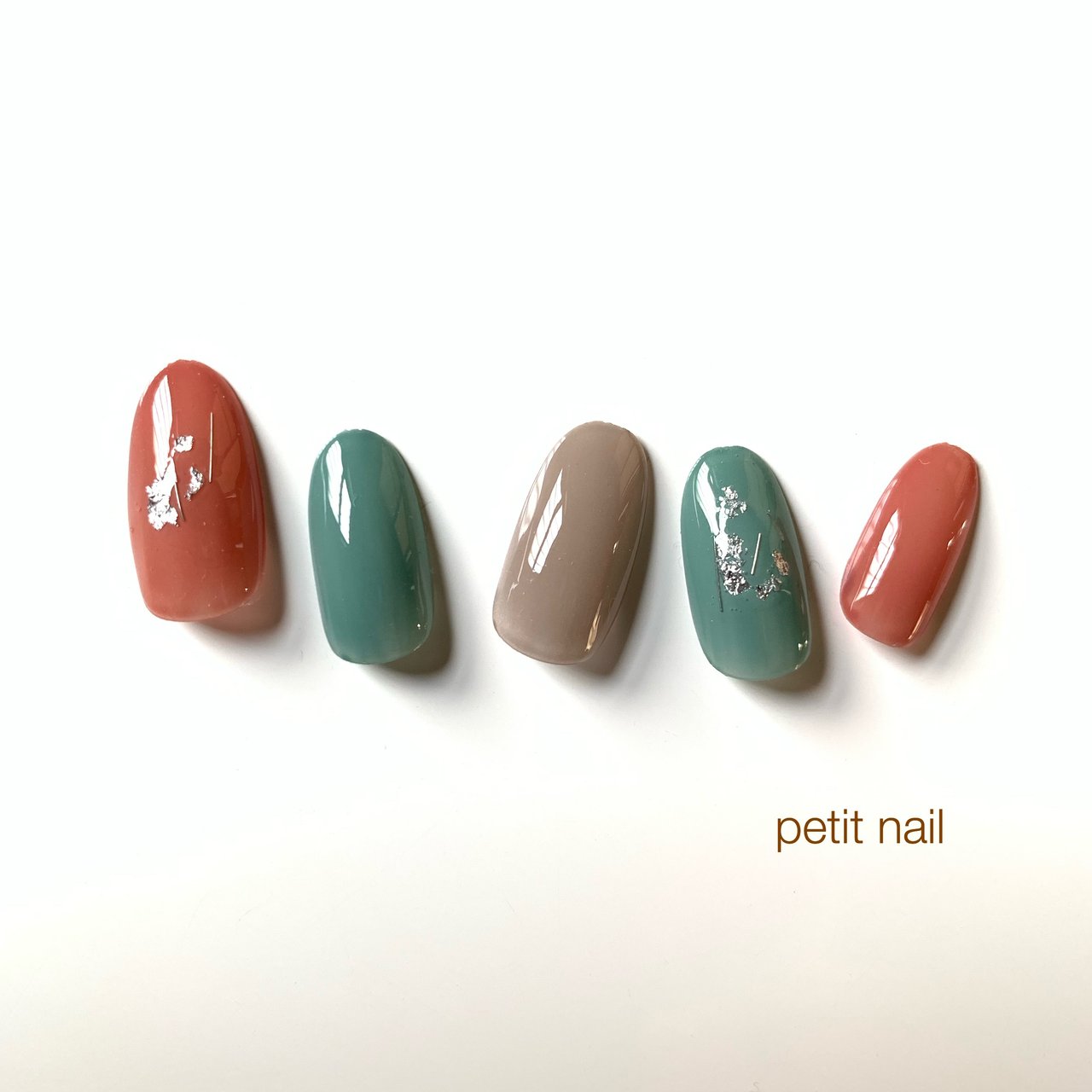 秋 ハンド ワンカラー ジェル ネイルチップ Petit Nailのネイルデザイン No ネイルブック