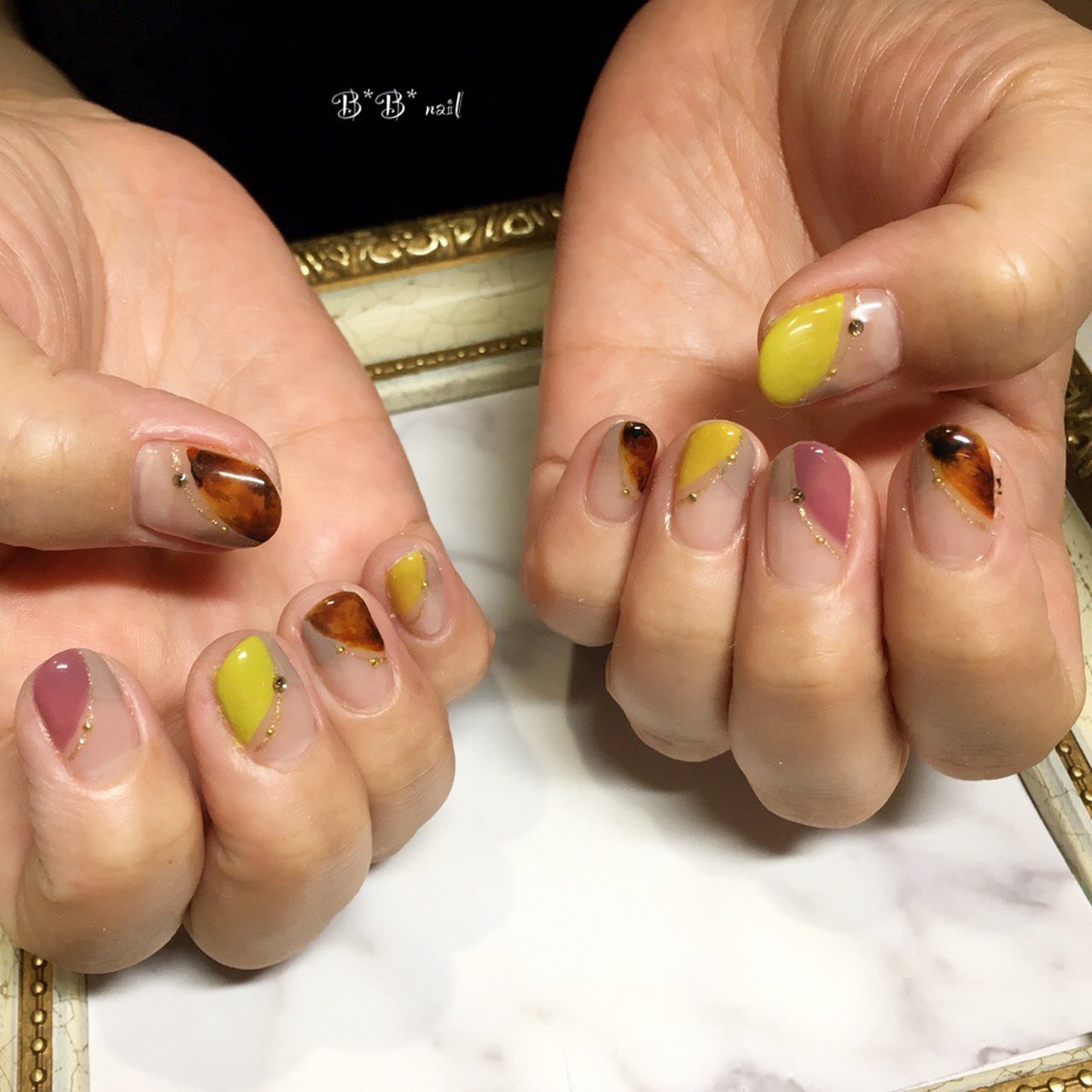 秋 フレンチ 変形フレンチ ピンク グリーン B B Nailのネイルデザイン No ネイルブック