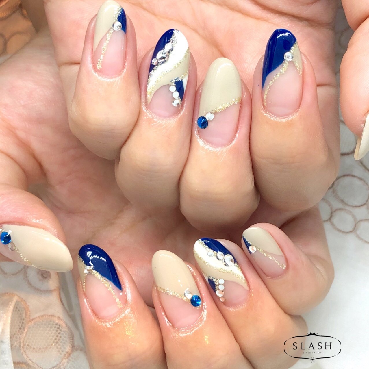 オールシーズン ハンド 変形フレンチ プッチ ロング Slash Nail Tsukiyamaのネイルデザイン No ネイルブック