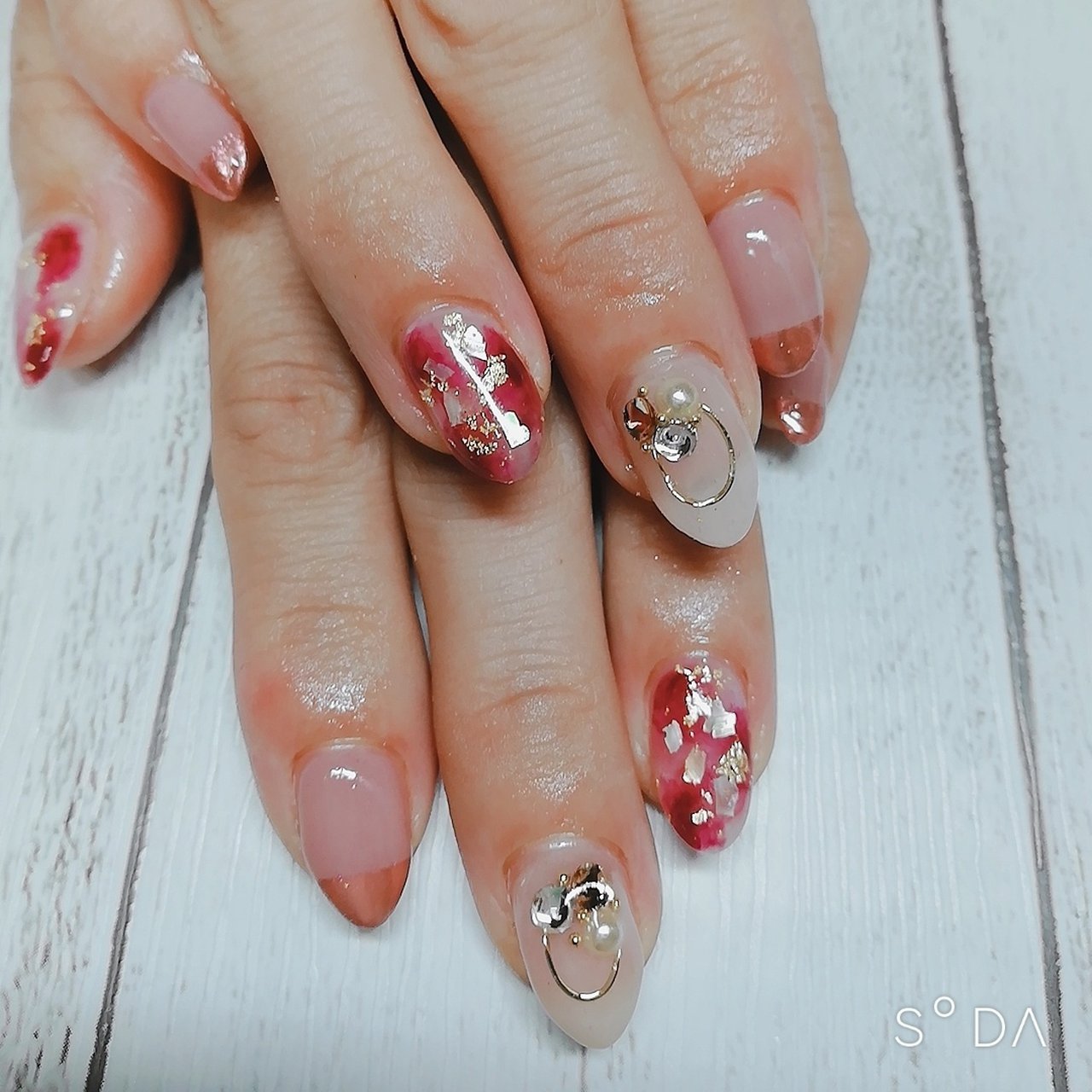 秋 冬 パーティー 女子会 ベージュ Simple Nail 鈴のネイルデザイン No ネイルブック