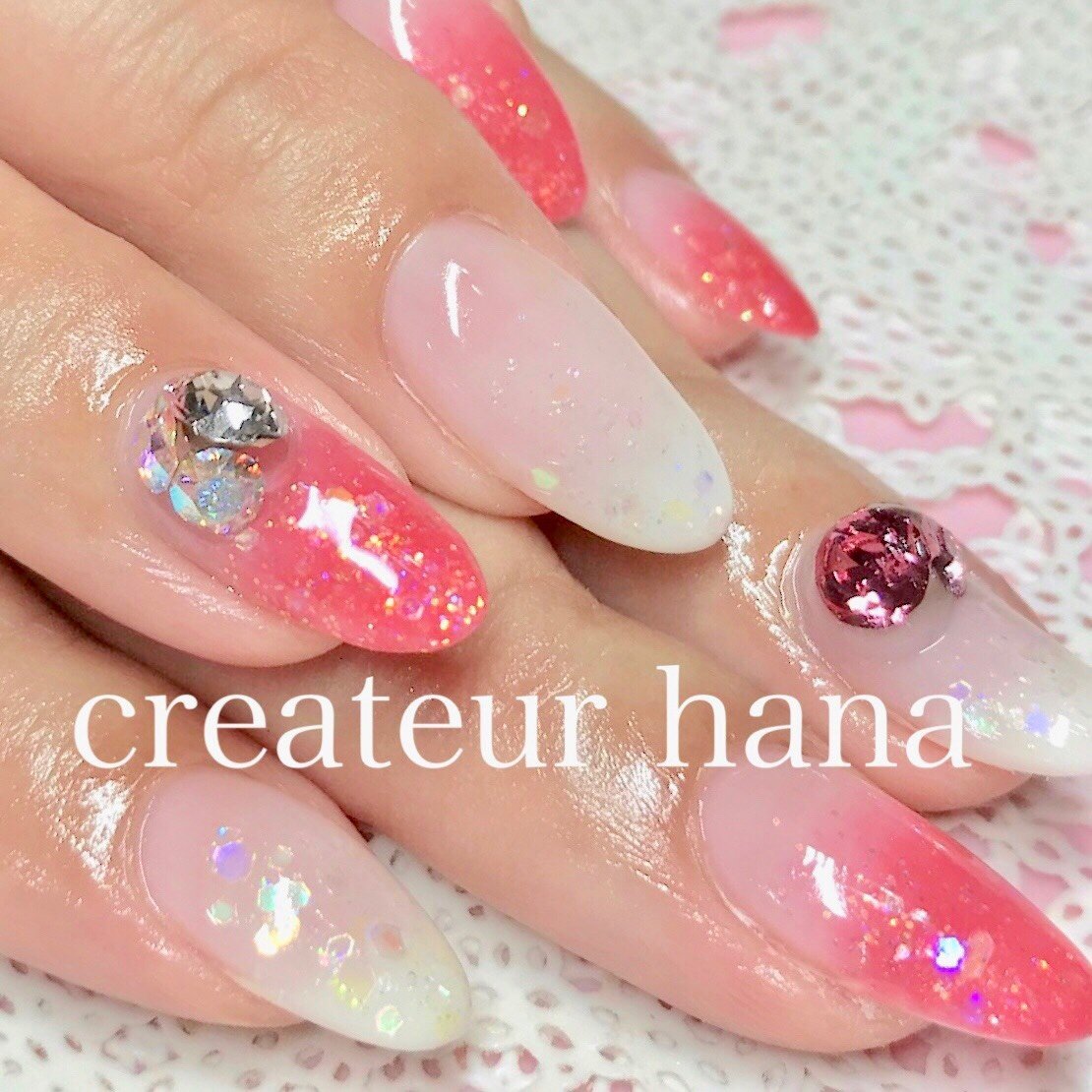 オールシーズン ハンド グラデーション ホログラム ラメ 福原有美のネイルデザイン No ネイルブック