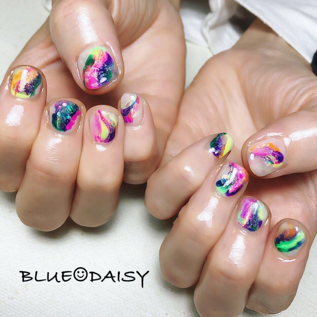 オールシーズン ニュアンス ホイル オーロラ カラフル Blue Daisyのネイルデザイン No ネイルブック