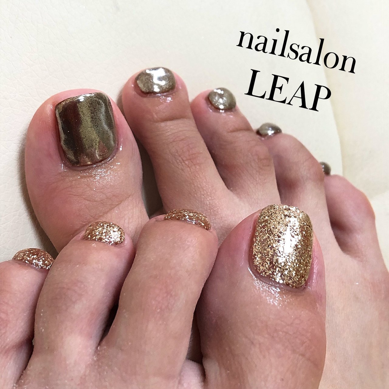 オールシーズン フット ワンカラー ブラウン ゴールド Nailsalon Leapのネイルデザイン No ネイルブック