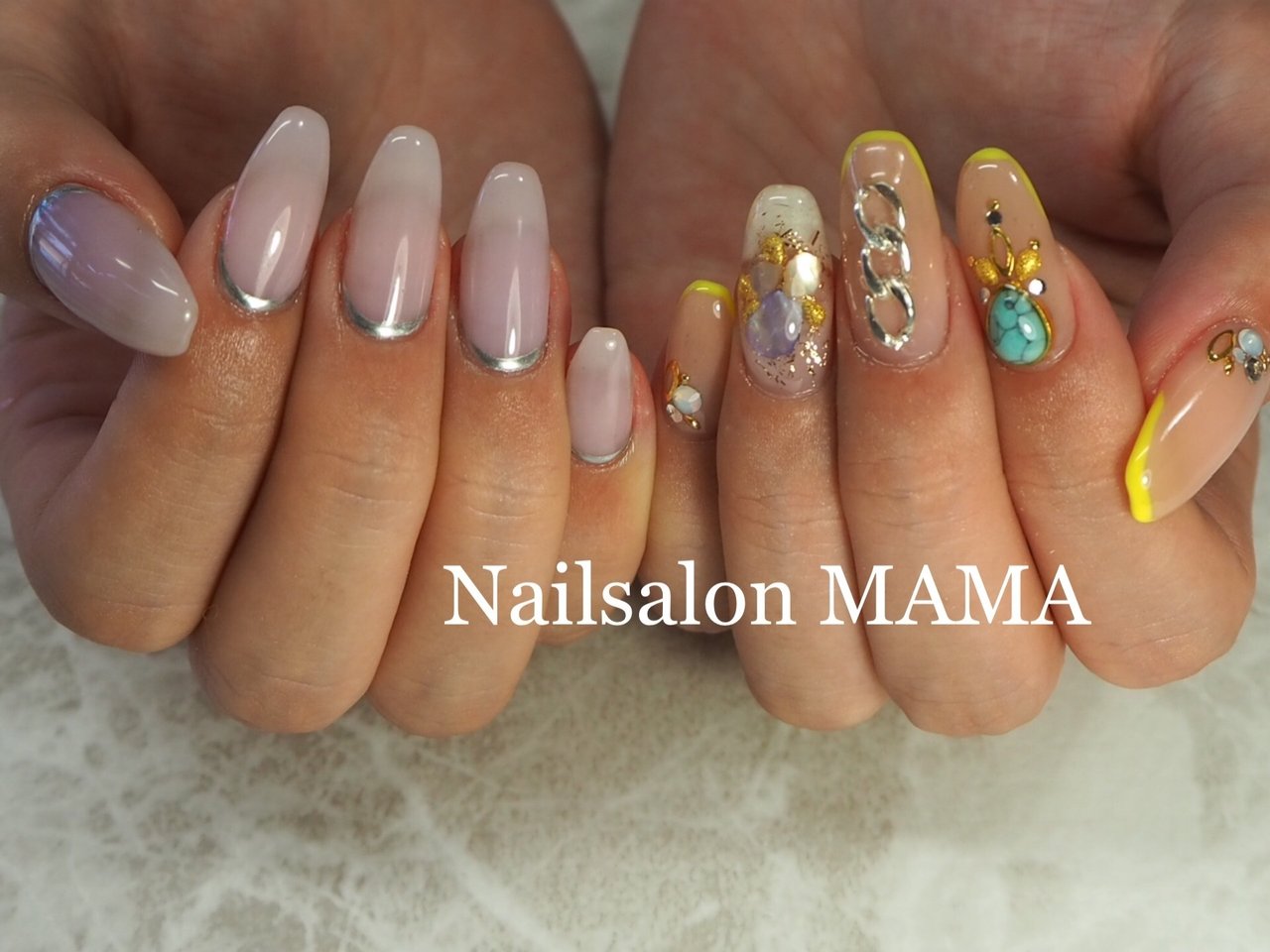 シンプル フレンチ ビジュー エスニック シースルー Nailsalon Mamaのネイルデザイン No ネイルブック
