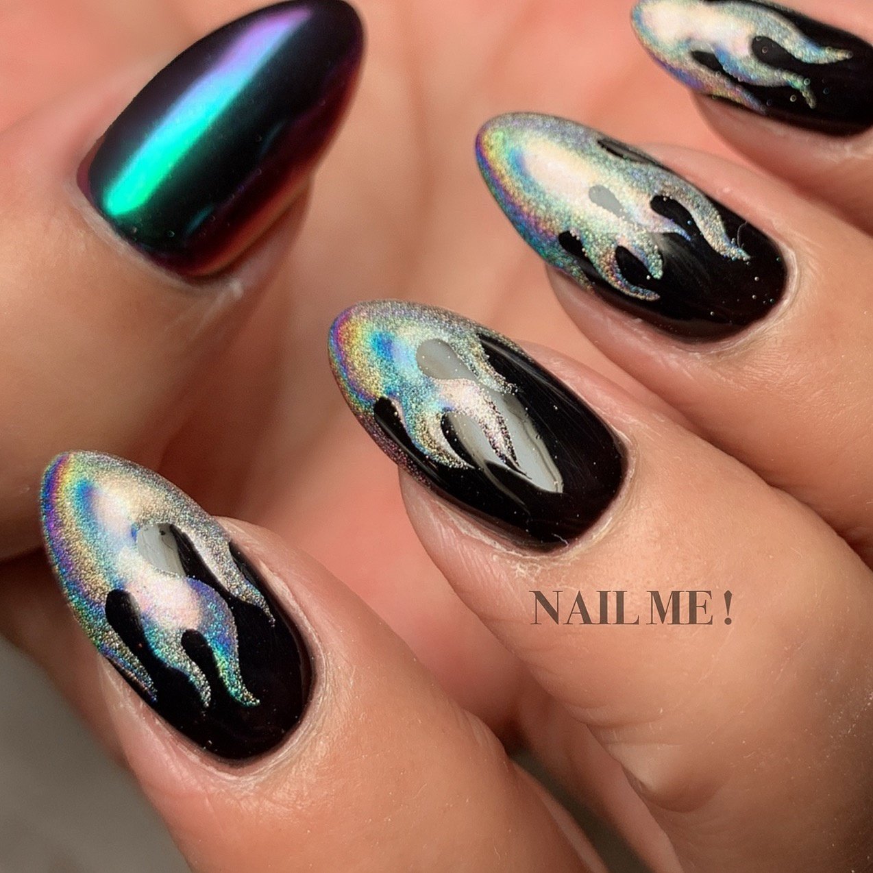 ハロウィン ハンド ロック ブラック シルバー Nail Me 天田千鶴子のネイルデザイン No ネイルブック