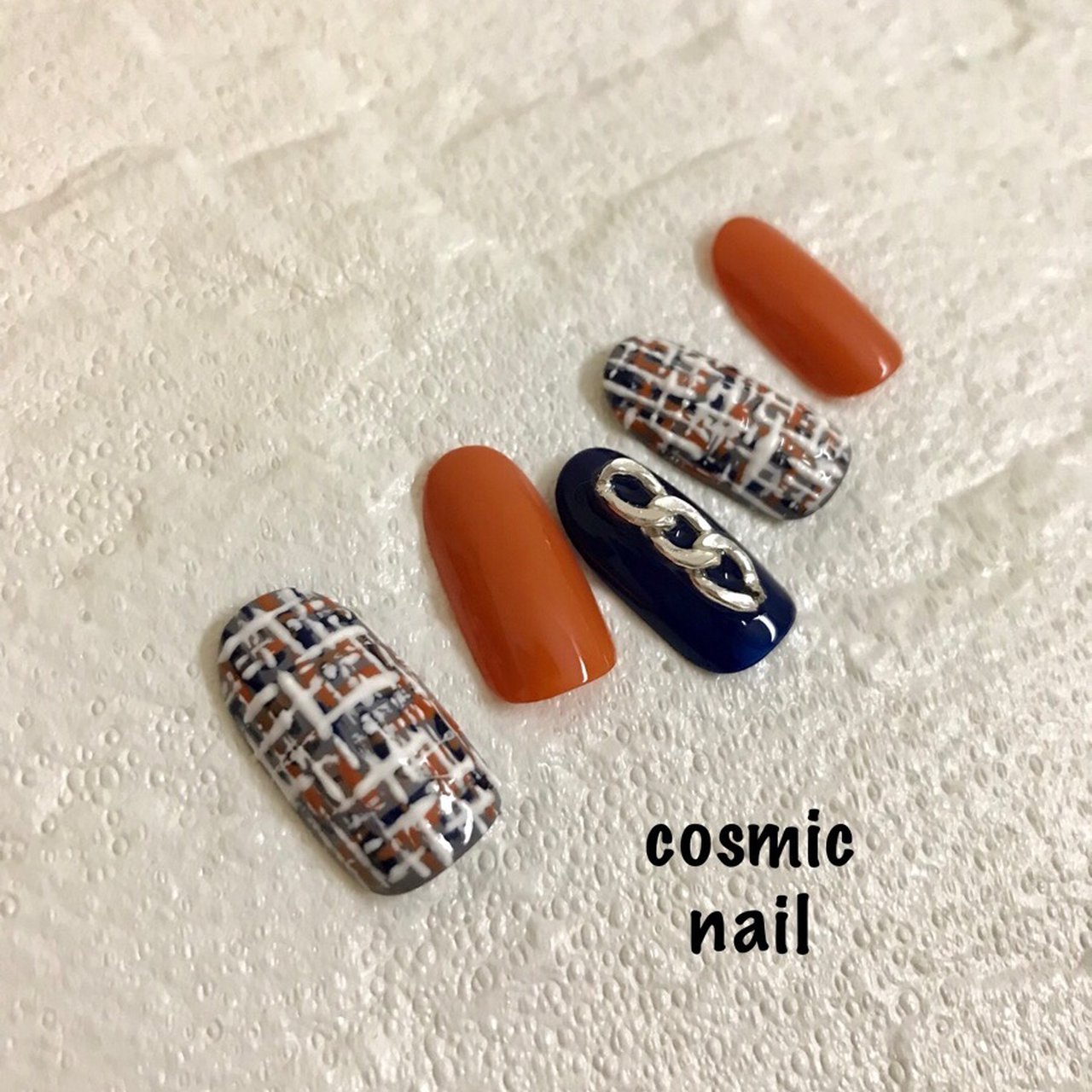 秋 冬 ハンド オレンジ ネイビー Cosmic Nail Maccoのネイルデザイン No ネイルブック